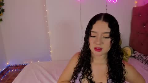 Snapshot of madison_pettis1 chatting on 09/29/25, 03:00 Madison online show from 09/29/25, 03:00