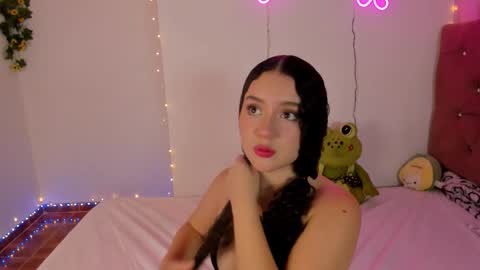 Snapshot of madison_pettis1 chatting on 09/30/25, 03:11 Madison online show from 09/30/25, 03:11