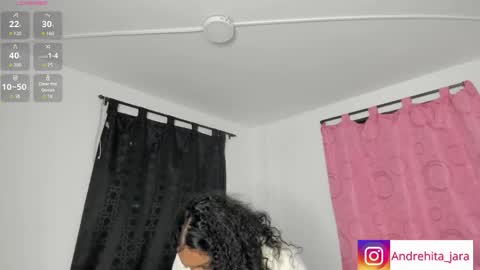 Snapshot of madisonbrunette_lxs chatting on 04/29/26, 01:43 madison online show from 04/29/26, 01:43