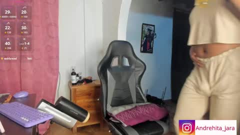 Snapshot of madisonbrunette_lxs chatting on 05/13/26, 02:53 madison online show from 05/13/26, 02:53