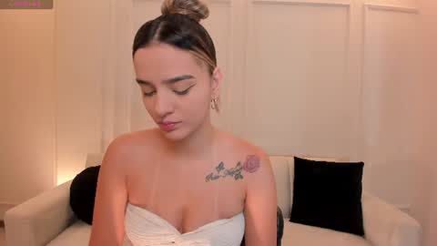 Snapshot of madisoncollinsx chatting on 06/30/26, 07:48 Maddi Collins online show from 06/30/26, 07:48
