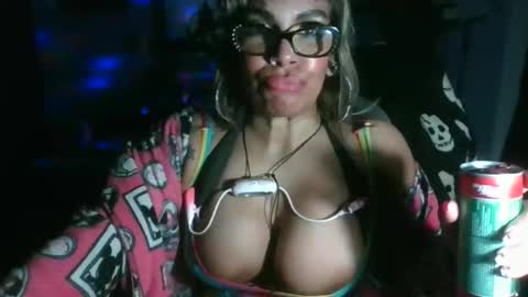 Snapshot of madisonjayde77 chatting on 02/10/25, 07:04 MadisonJayde online show from 02/10/25, 07:04