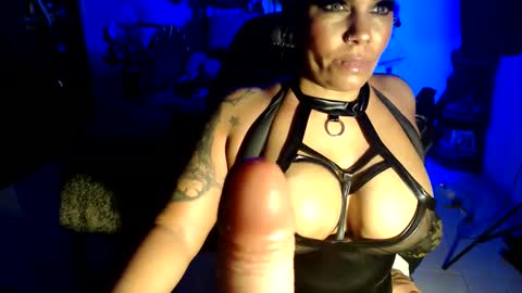 Snapshot of madisonjayde77 chatting on 10/05/25, 04:44 MadisonJayde online show from 10/05/25, 04:44