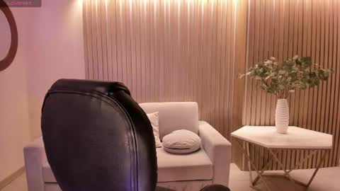 Snapshot of madisonkane chatting on 06/19/26, 11:14 Madison Kane online show from 06/19/26, 11:14