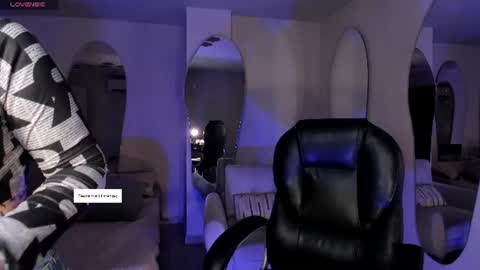 Snapshot of madisonkane chatting on 07/12/26, 11:01 Madison Kane online show from 07/12/26, 11:01