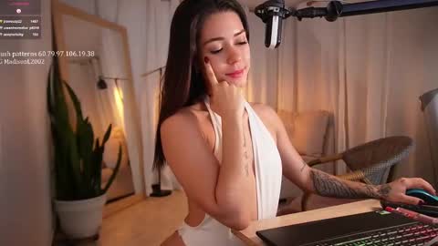 madisonlara online show from 03/01/25, 05:49