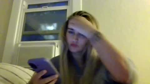 Snapshot of madisonlubbe2 chatting on 06/26/26, 03:33 madisonlubbe2 online show from 06/26/26, 03:33
