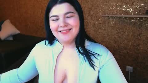 Snapshot of madisonmongomery chatting on 03/07/25, 05:49 madisonmongomery online show from 03/07/25, 05:49