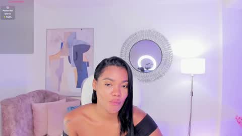 Snapshot of madisson_davon chatting on 02/07/25, 04:35 Madisson Davon online show from 02/07/25, 04:35