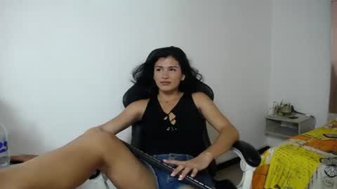 Snapshot of madisson_jones18 chatting on 07/30/26, 07:13 madisson_jones18 online show from 07/30/26, 07:13