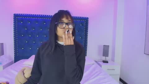 Snapshot of madisson_thompsonn chatting on 05/09/26, 08:03 madisson_thompsonn online show from 05/09/26, 08:03