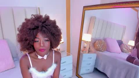 madissonbonny_ online show from 10/22/25, 11:04