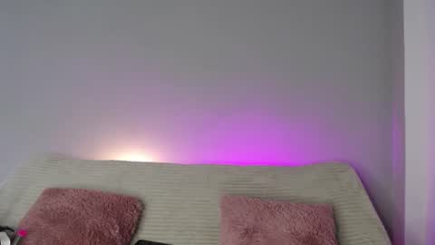    online show from 06/17/26, 07:04