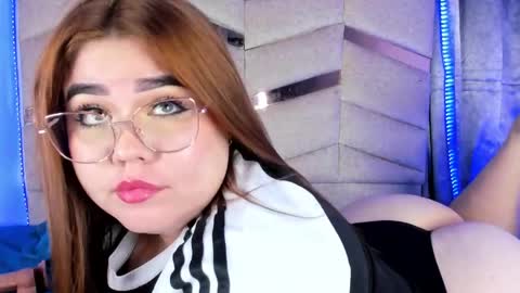 Snapshot of madissonlee__ chatting on 04/11/26, 10:58 madissonlee__ online show from 04/11/26, 10:58