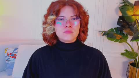 Snapshot of madissonmoore5 chatting on 09/17/25, 12:29 madissonmoore5 online show from 09/17/25, 12:29