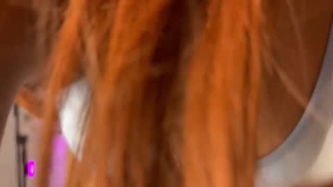 Snapshot of madsnextdoor chatting on 10/07/25, 08:50 Maddie online show from 10/07/25, 08:50