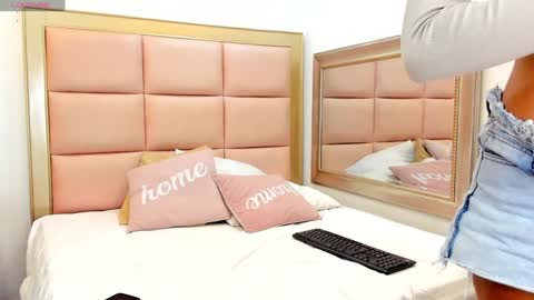 Snapshot of mady_edwards chatting on 01/26/25, 03:48 Mady online show from 01/26/25, 03:48