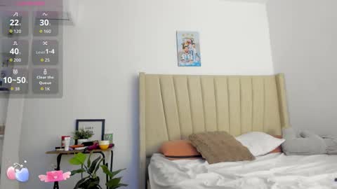 Snapshot of mady_edwards chatting on 02/13/26, 04:52 Mady online show from 02/13/26, 04:52