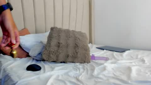 Snapshot of mady_edwards chatting on 02/25/26, 12:20 Mady online show from 02/25/26, 12:20