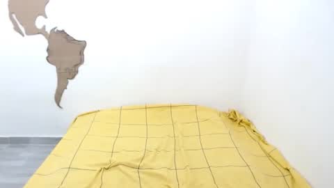 Snapshot of madysonandsteven chatting on 11/11/25, 01:16 MadysonAndSteven online show from 11/11/25, 01:16