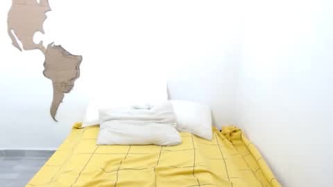 Snapshot of madysonandsteven chatting on 11/15/25, 05:20 MadysonAndSteven online show from 11/15/25, 05:20