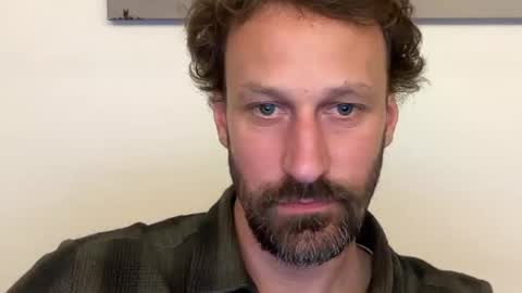 Snapshot of maenu_69 chatting on 12/21/25, 09:44 maenu_69 online show from 12/21/25, 09:44