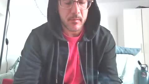 Snapshot of maestroalvarez chatting on 03/08/26, 02:54 maestroalvarez online show from 03/08/26, 02:54