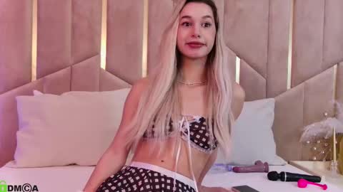 M. online show from 01/11/26, 08:14