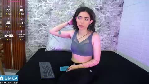 maevekuro online show from 09/19/25, 03:08