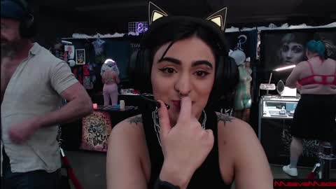 Snapshot of maevemads chatting on 02/02/25, 10:06 Meaves online show from 02/02/25, 10:06