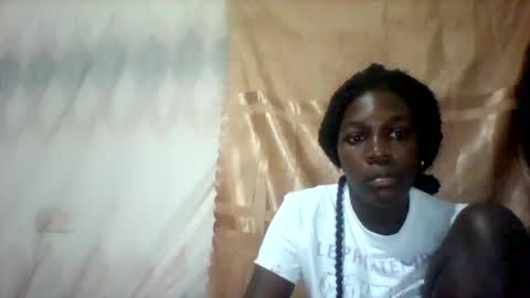 Snapshot of maevre_ chatting on 01/16/26, 07:07 maevre_ online show from 01/16/26, 07:07