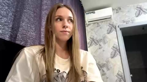 Snapshot of mafaldatefera chatting on 03/01/26, 06:15 Sara online show from 03/01/26, 06:15