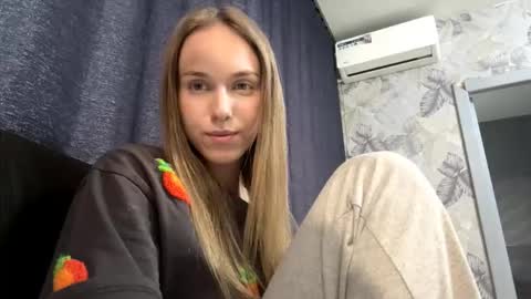 Snapshot of mafaldatefera chatting on 03/06/26, 07:16 Sara online show from 03/06/26, 07:16