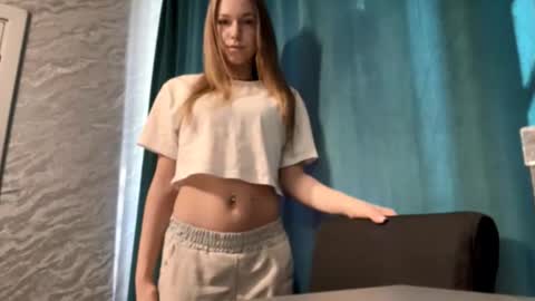 Snapshot of mafaldatefera chatting on 03/10/26, 06:29 Sara online show from 03/10/26, 06:29