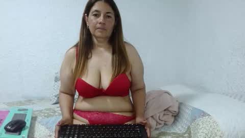 Snapshot of mafe_astor chatting on 11/10/25, 09:36 mafe online show from 11/10/25, 09:36