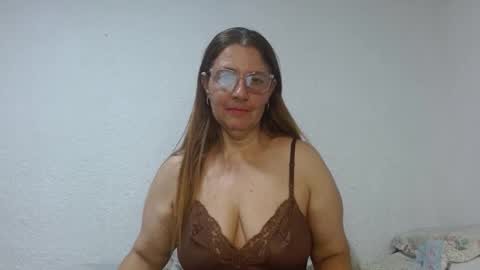 Snapshot of mafe_astor chatting on 12/13/25, 10:26 mafe online show from 12/13/25, 10:26