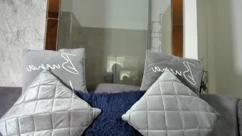 mafearias23 online show from 04/30/26, 02:23