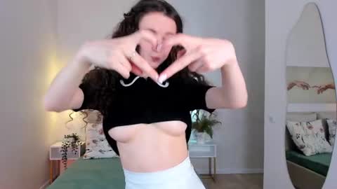 Eva online show from 06/20/26, 02:53
