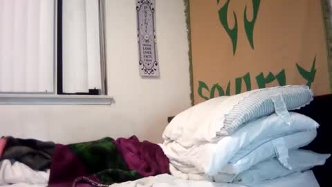 magdalena_805 online show from 02/12/25, 11:40