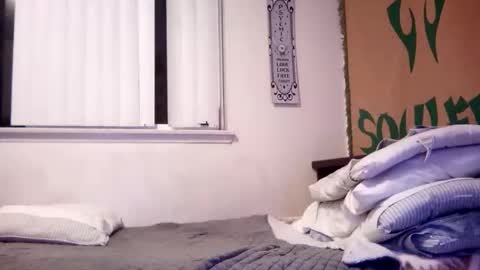 magdalena_805 online show from 02/28/25, 06:10