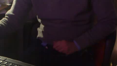 Snapshot of magellano98 chatting on 01/24/25, 10:43 Boy Sexy XXX online show from 01/24/25, 10:43