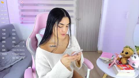 Snapshot of mager_of chatting on 10/19/25, 05:13 Eva online show from 10/19/25, 05:13