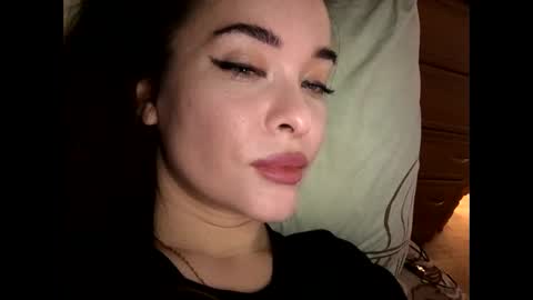 magggg658318 online show from 01/13/25, 12:24