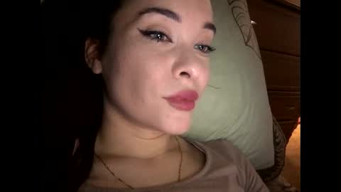 magggg658318 online show from 01/18/25, 12:26