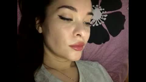 magggg658318 online show from 02/03/25, 12:03