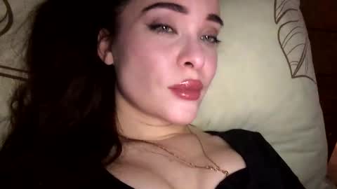 magggg658318 online show from 12/01/25, 01:16