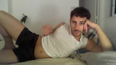 Snapshot of maggicboy29 chatting on 03/26/26, 02:28 maggicboy29 online show from 03/26/26, 02:28