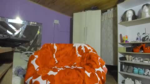 Snapshot of maggie_fit chatting on 01/23/25, 05:56 maggie_fit online show from 01/23/25, 05:56