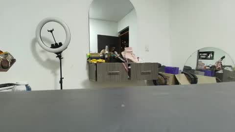 Snapshot of maggie_fit chatting on 12/21/25, 11:56 maggie_fit online show from 12/21/25, 11:56