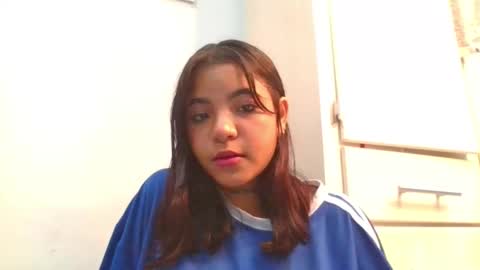 Snapshot of maggie_love77 chatting on 10/20/25, 03:40 maggie online show from 10/20/25, 03:40